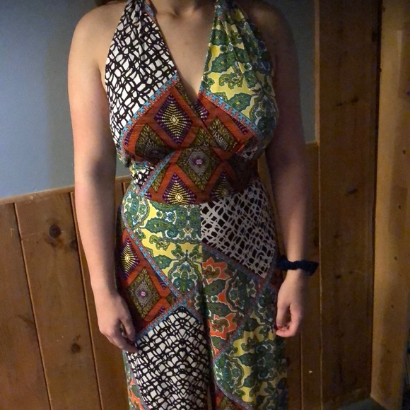 Forever cute multicolored halter jumpsuit medium - Picture 3 of 8